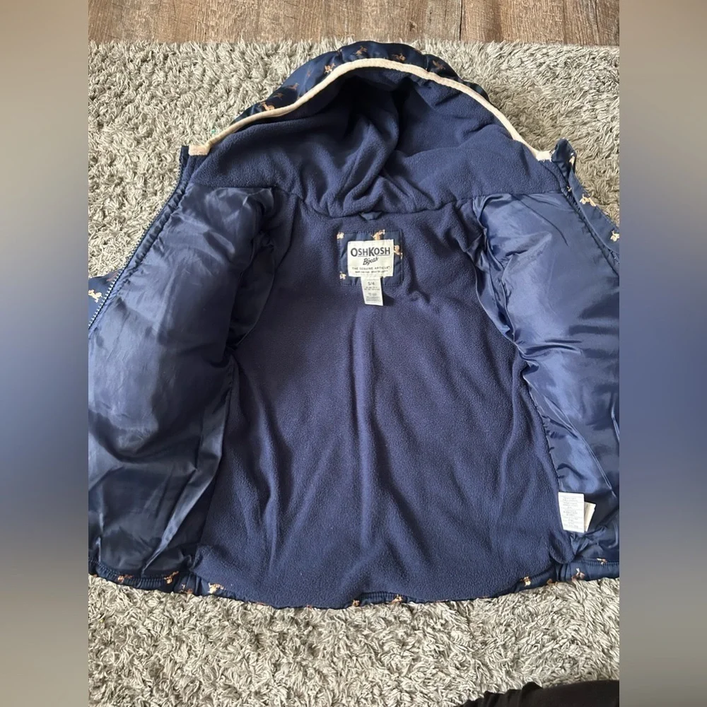 OshKosh Bgosh back front corner